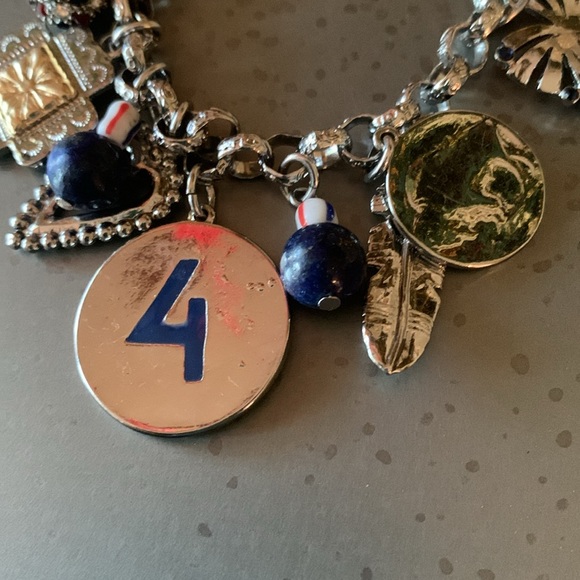 Chico, NEW WITH TAGS, Bracelet, AMERICANA COLLECTION, magnetic closure. - Picture 7 of 9